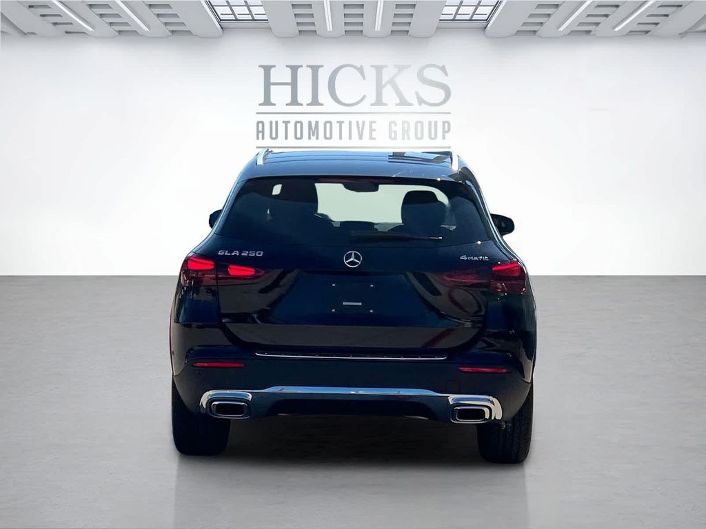 MERCEDES-BENZ GLA-CLASS - 6