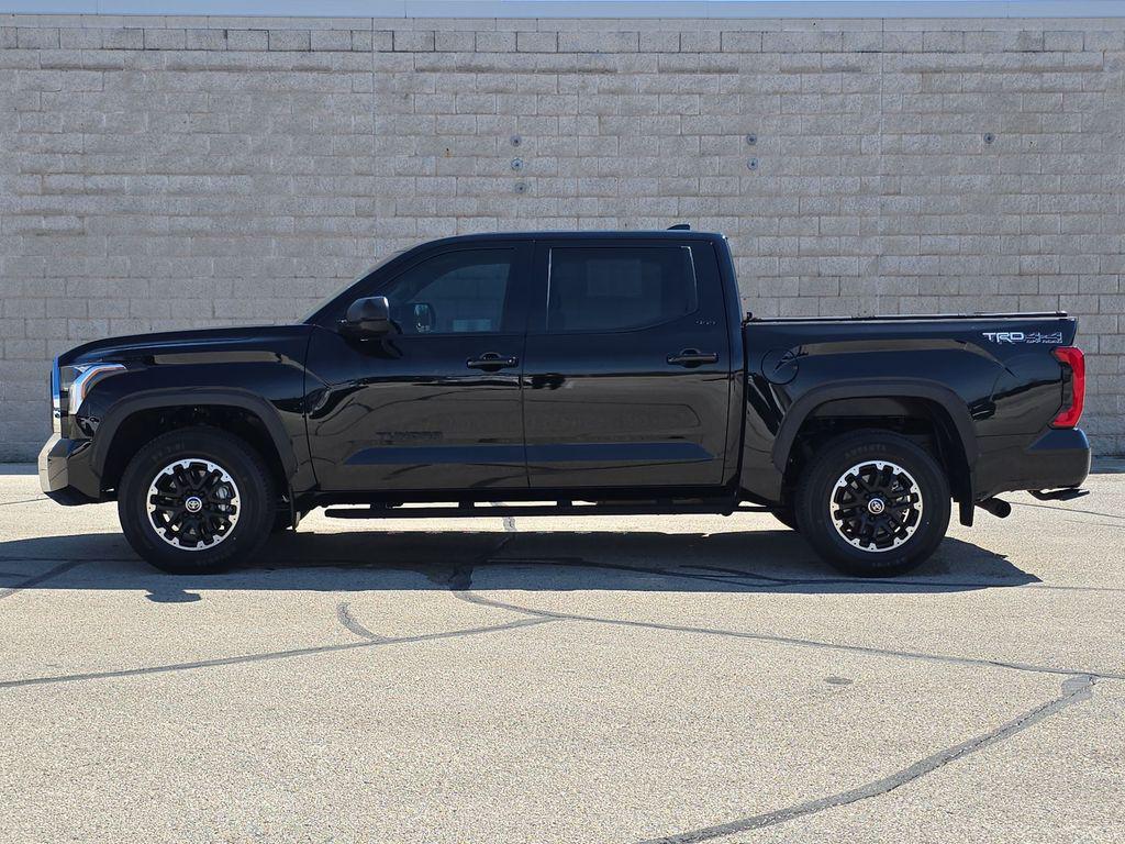 TOYOTA TUNDRA - 10