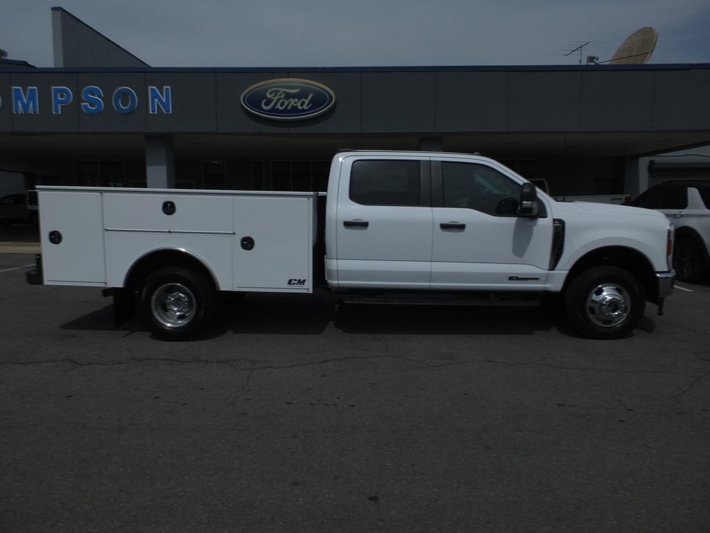 صورة 2 لـ 2026 FORD F-350 XL