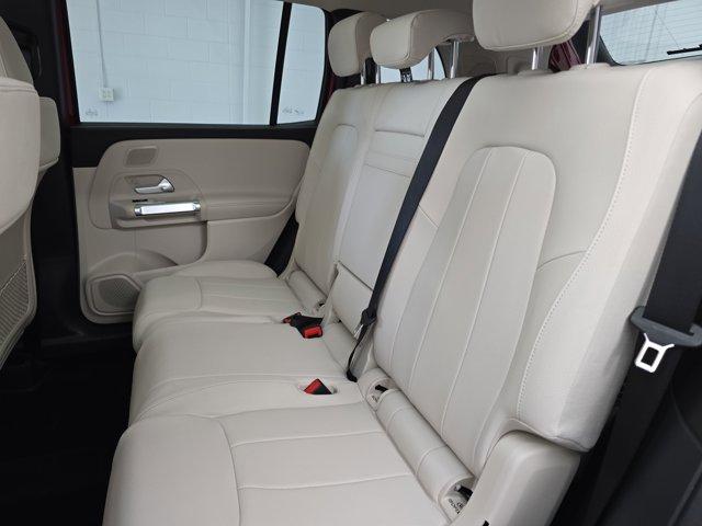 2026 Mercedes-BENZ GLB — миниатюра 15
