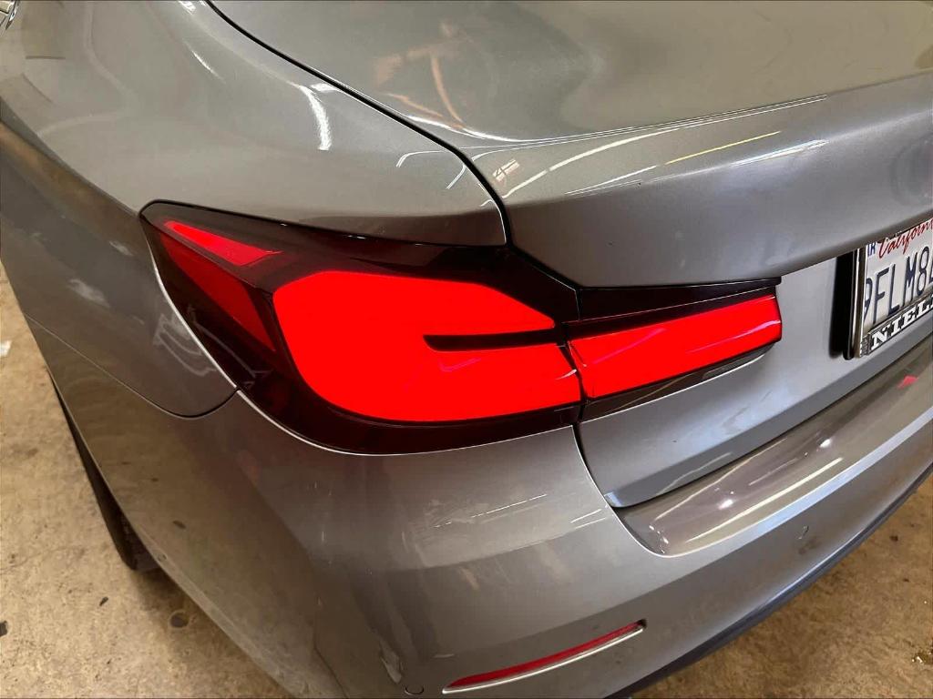 2023 BMW 530 I — миниатюра 28