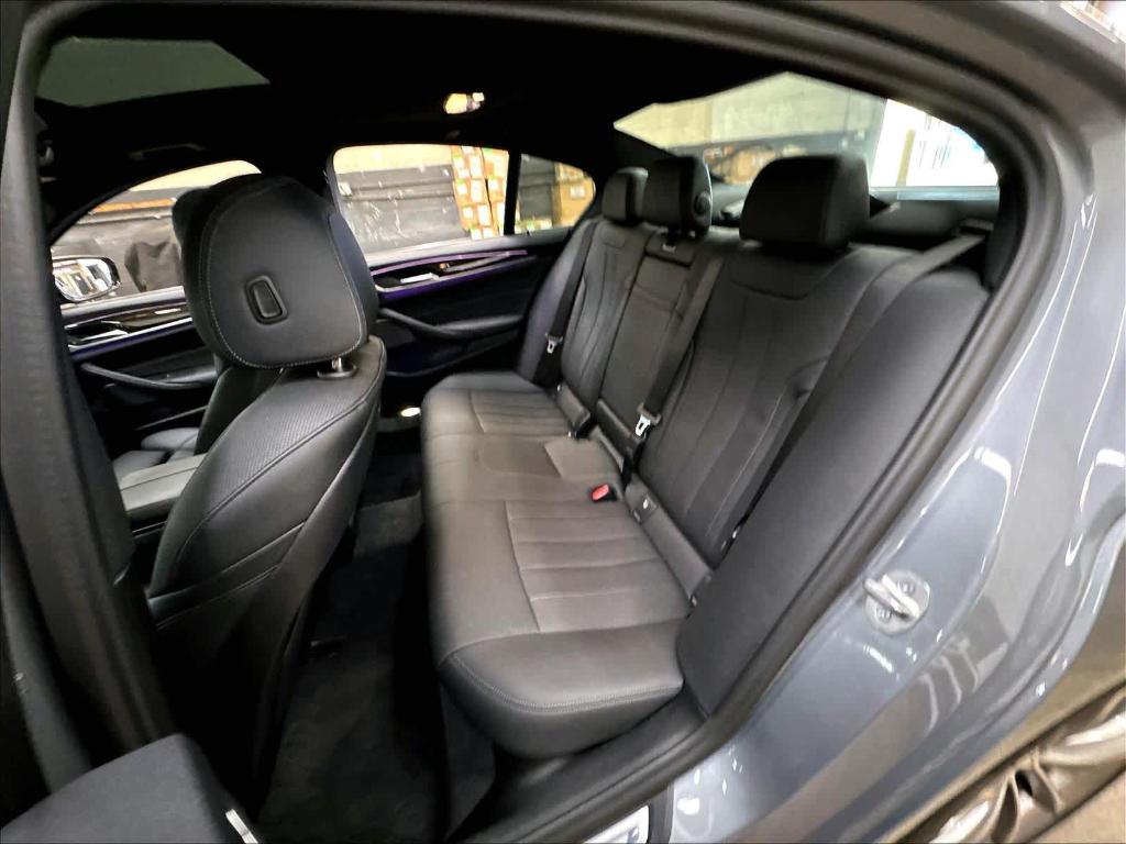 2023 BMW 530 I — миниатюра 25