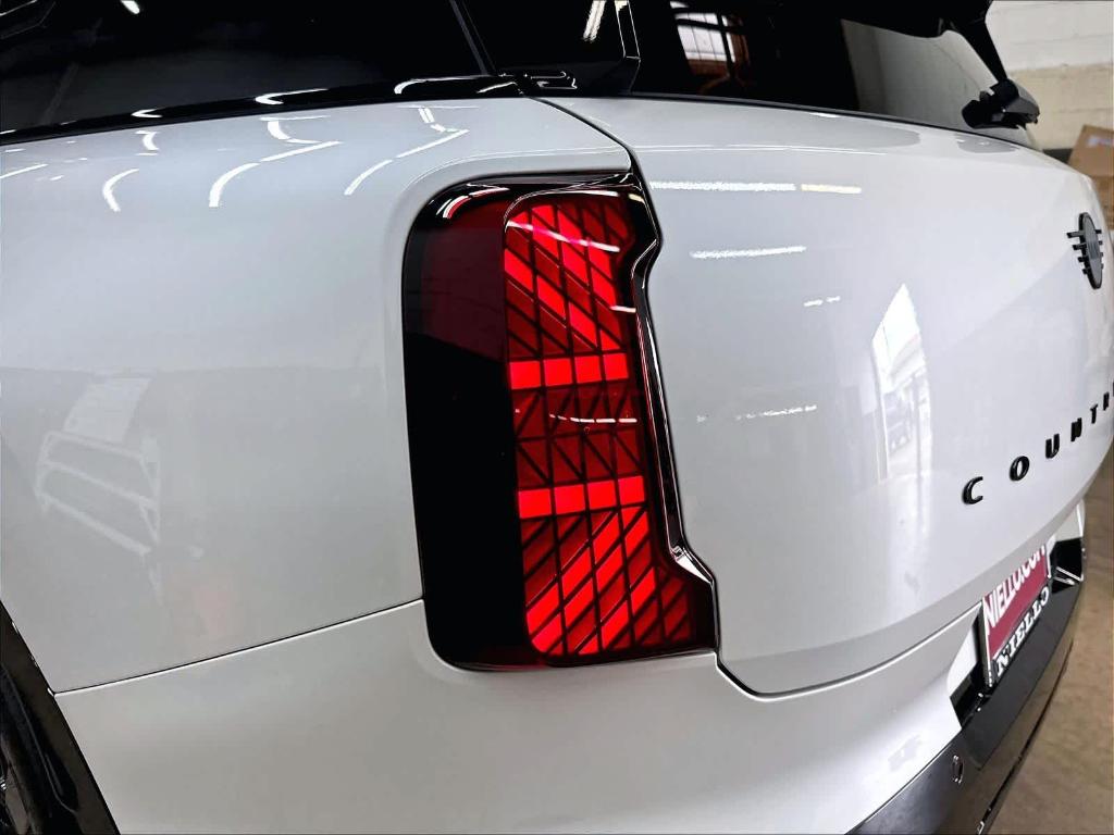 صورة مصغرة 25 لـ 2027 MINI COUNTRYMAN S