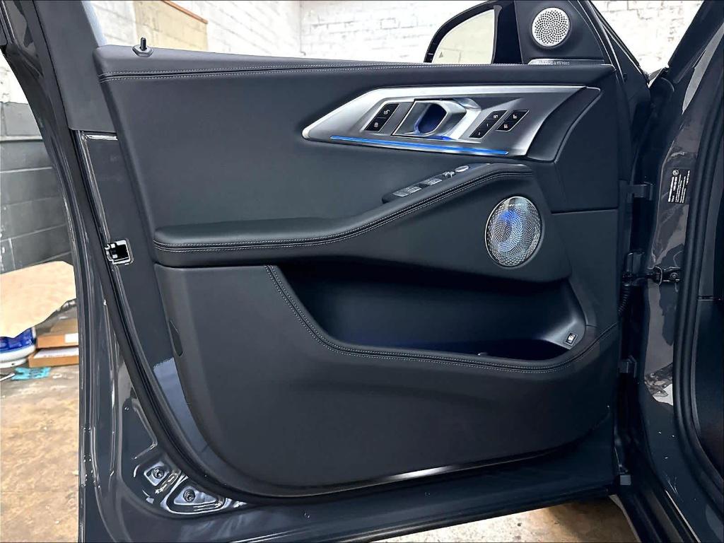 صورة مصغرة 23 لـ 2026 BMW XM LABEL