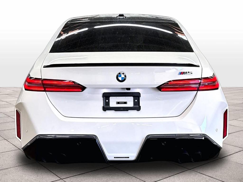 2025 BMW M5 BASE — фото 4