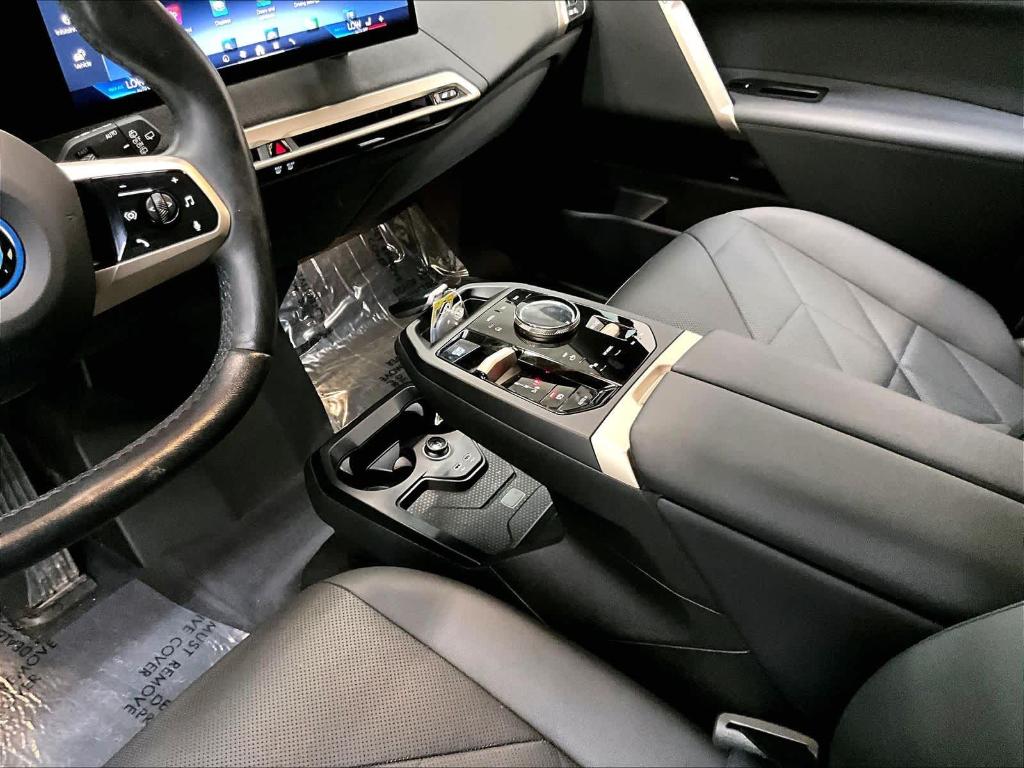 صورة مصغرة 18 لـ 2024 BMW IX XDRIVE50