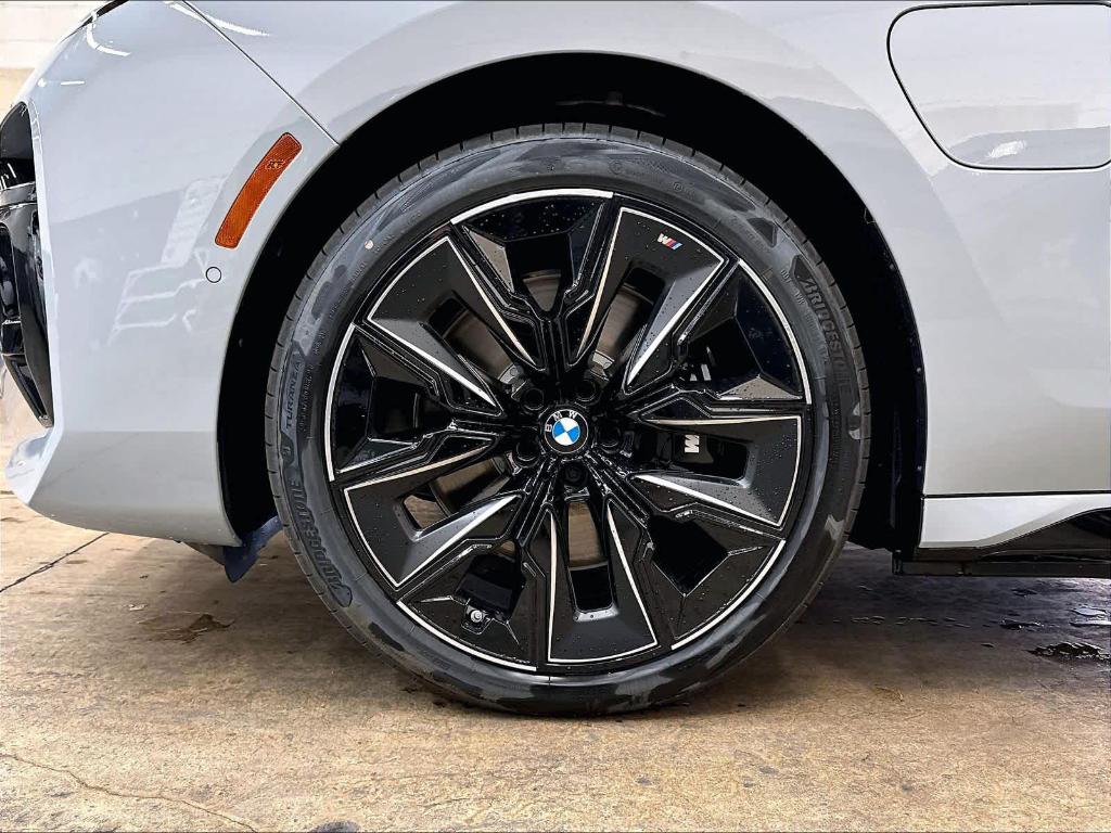 2026 BMW 750E XDRIVE — фото 14