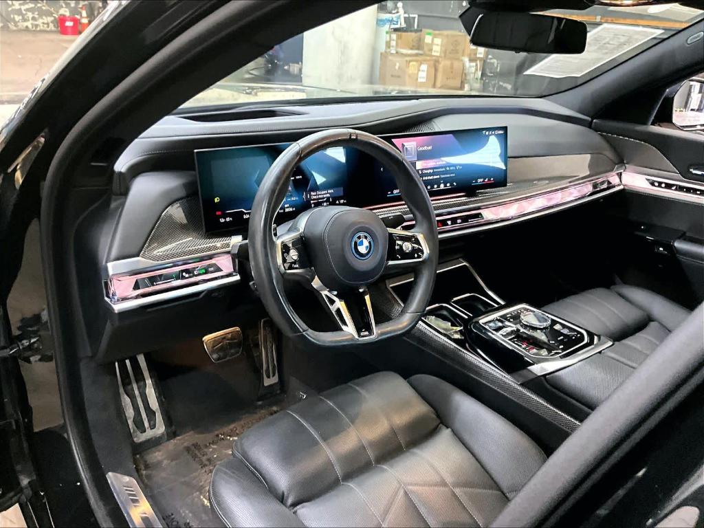 صورة مصغرة 16 لـ 2023 BMW I7 XDRIVE60