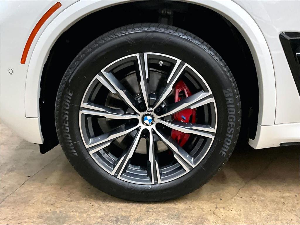 صورة 10 لـ 2025 BMW X5 XDRIVE40I