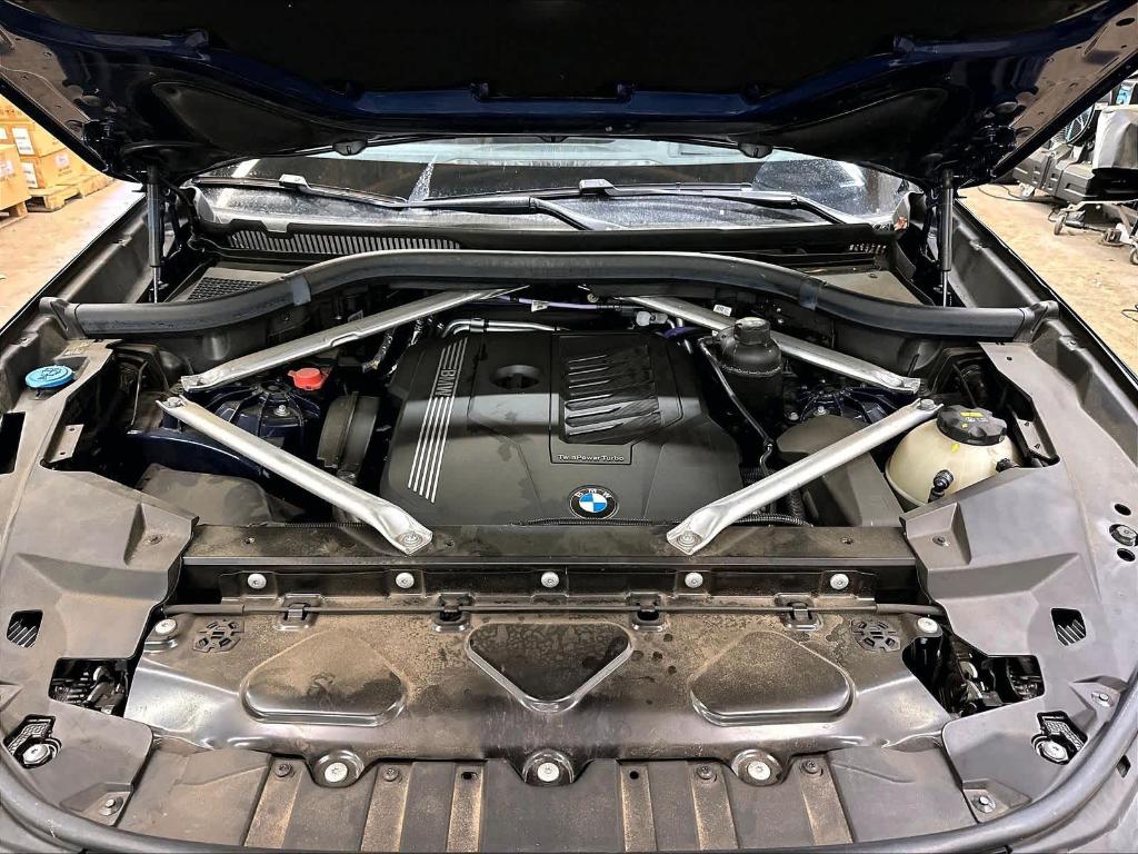 صورة 10 لـ 2023 BMW X5 XDRIVE40I