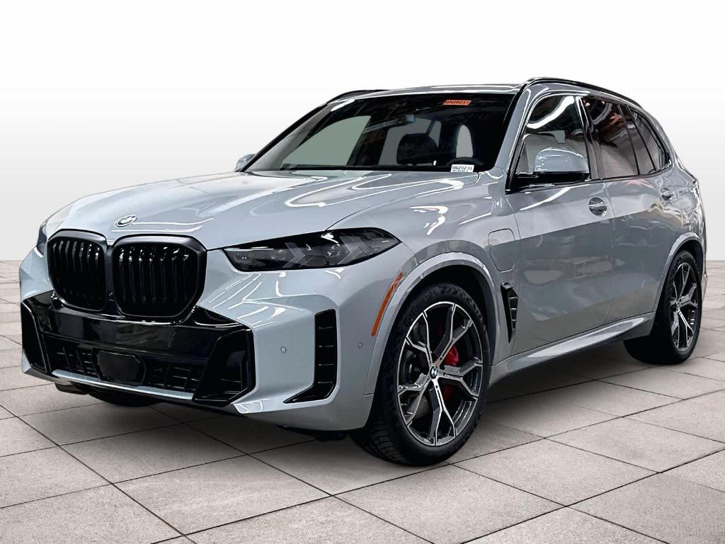 New 2026 BMW X5 PHEV xDrive50e