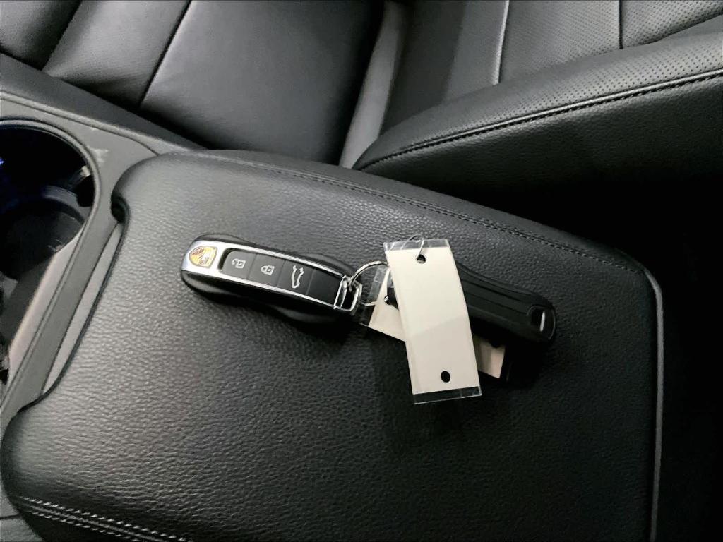 PORSCHE CAYENNE - 10