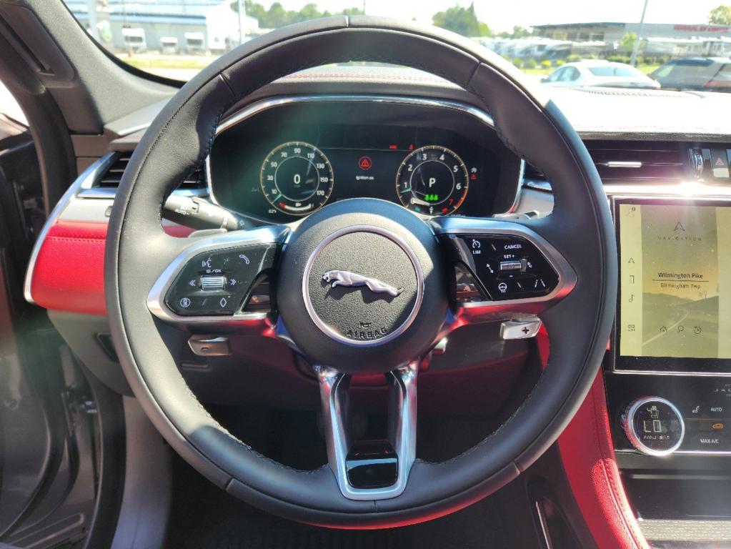 صورة مصغرة 15 لـ 2025 Jaguar F-PACE P250 R-DYNAMIC S