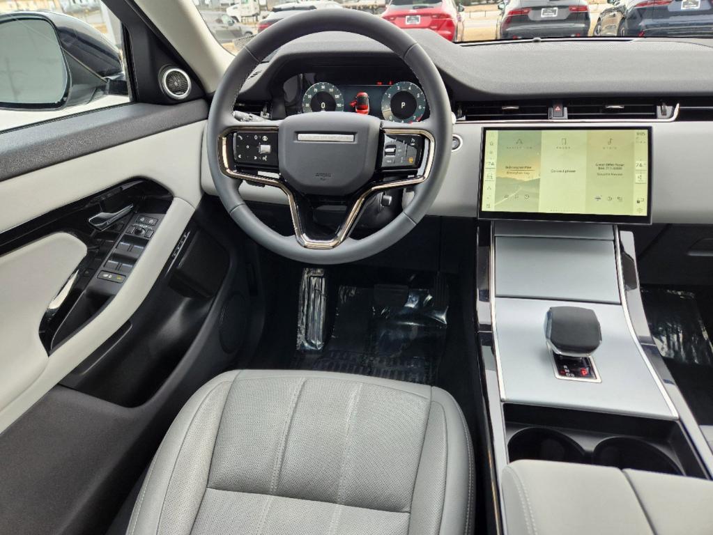 2024 LAND Rover RANGE ROVER EVOQUE CORE S — миниатюра 13