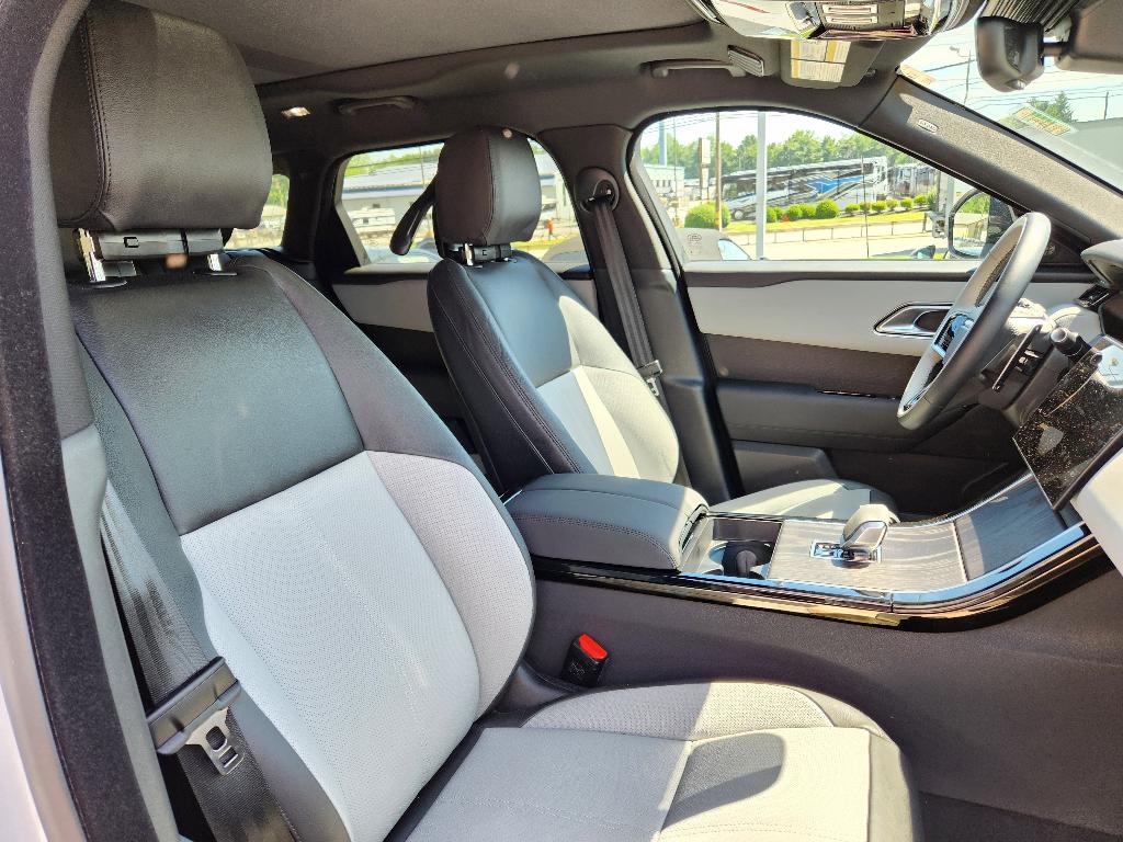 2026 LAND Rover RANGE ROVER VELAR P250 DYNAMIC SE thumbnail 16