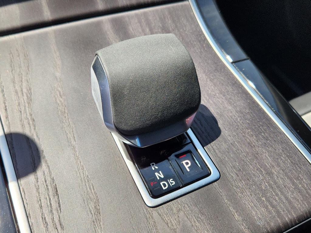 2026 LAND Rover RANGE ROVER VELAR P250 DYNAMIC SE thumbnail 22