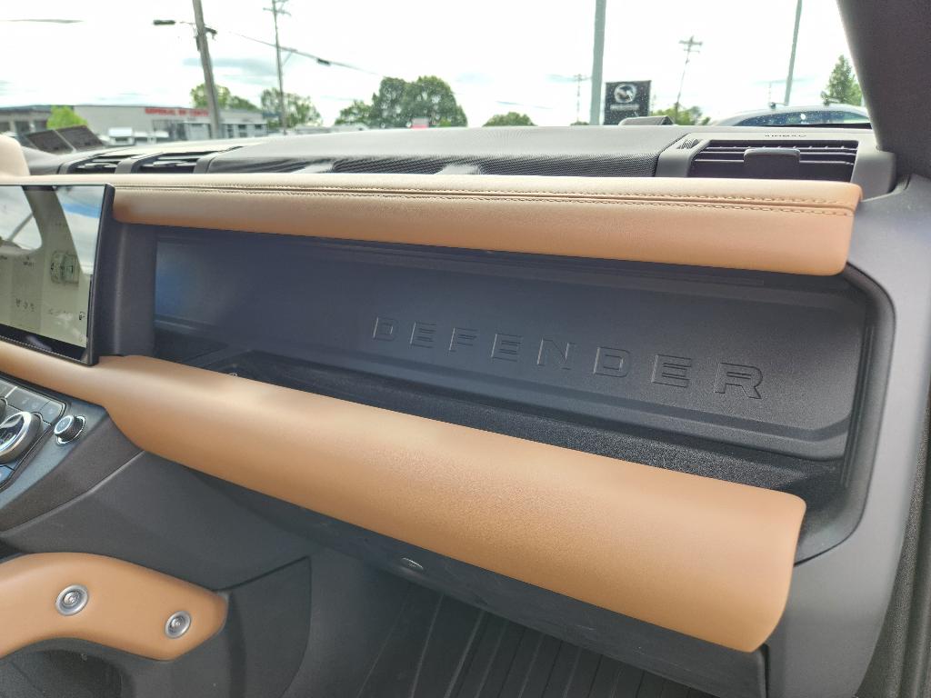 2025 LAND Rover DEFENDER P400 X-DYNAMIC SE — миниатюра 17