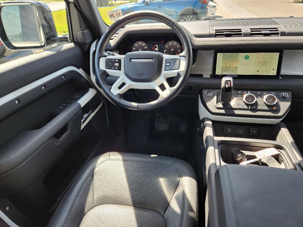 2024 LAND Rover DEFENDER P400 S — фото 13