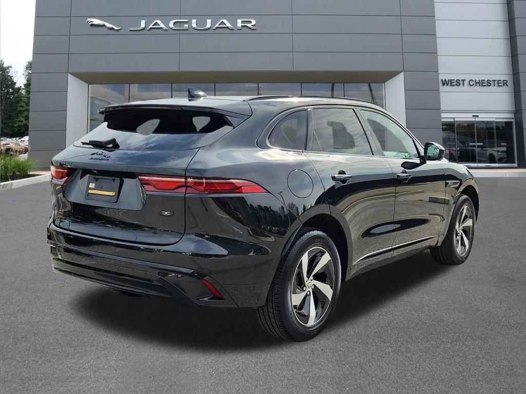 صورة 4 لـ 2026 Jaguar F-PACE P250 R-DYNAMIC S