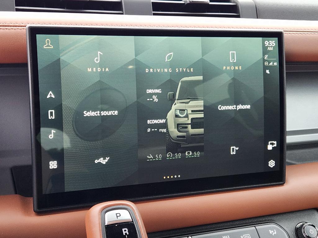 2025 LAND Rover DEFENDER OCTA — миниатюра 21
