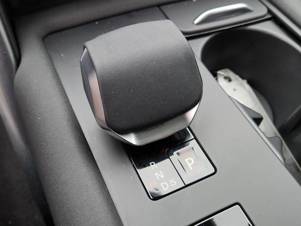 صورة مصغرة 23 لـ 2024 LAND Rover DISCOVERY P300 S