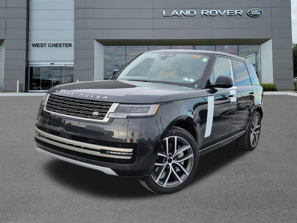 New 2026 Land Rover Range Rover P550e SE