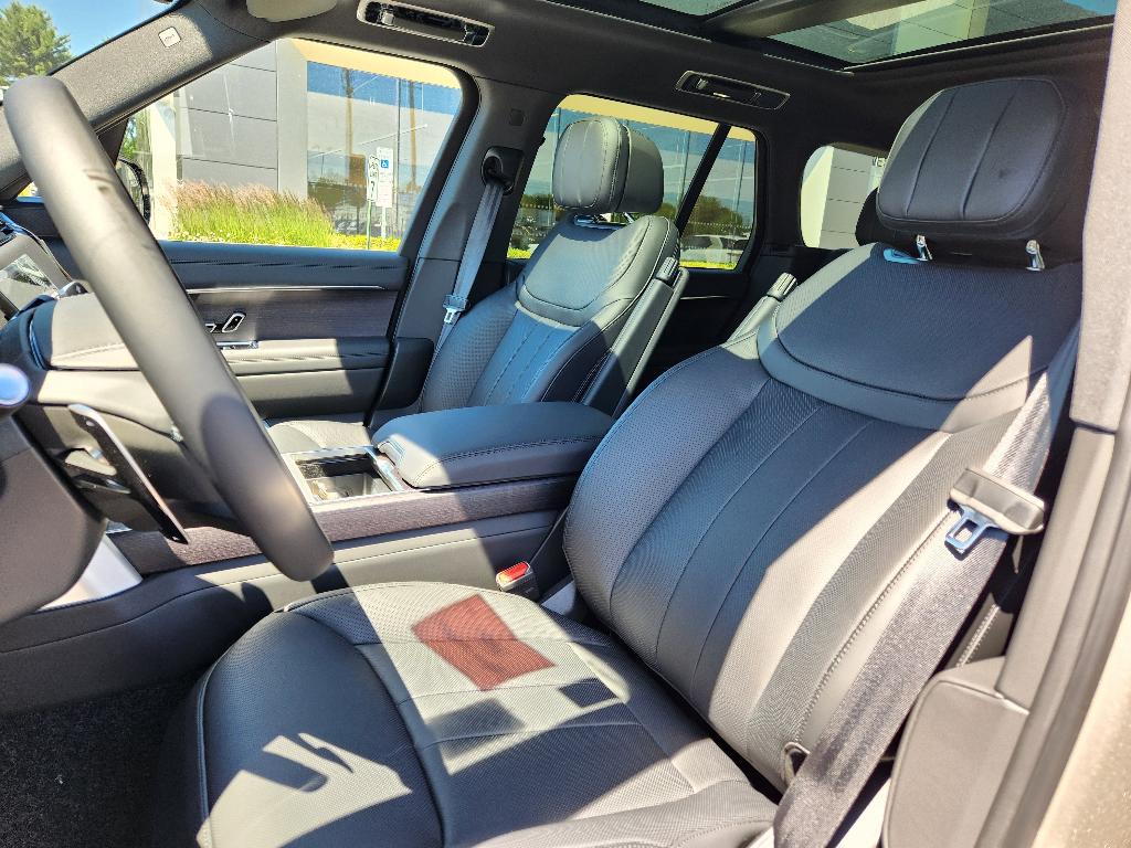 2026 LAND Rover RANGE ROVER P550E SE — фото 8