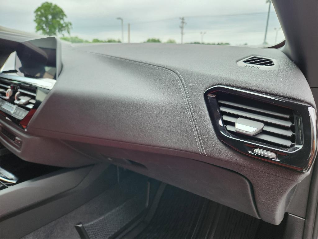 صورة مصغرة 14 لـ 2023 BMW Z4 M40I