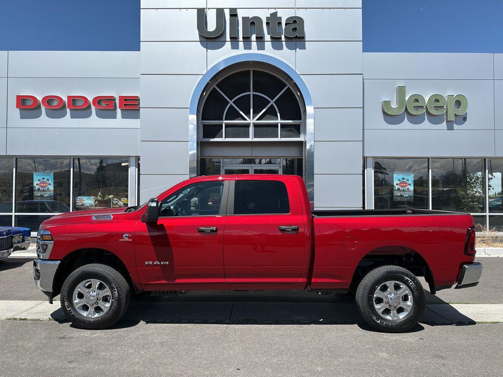 New 2025 RAM 2500 Big Horn Crew Cab 4x4 6'4' Box