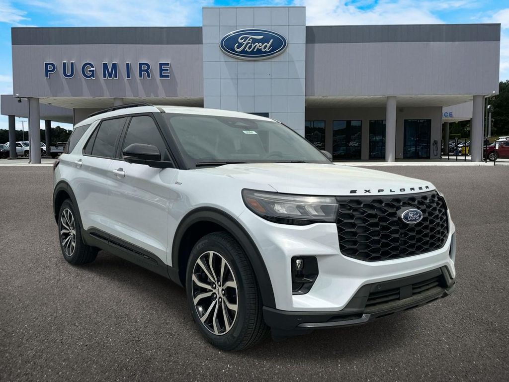 New 2026 Ford Explorer ST-Line
