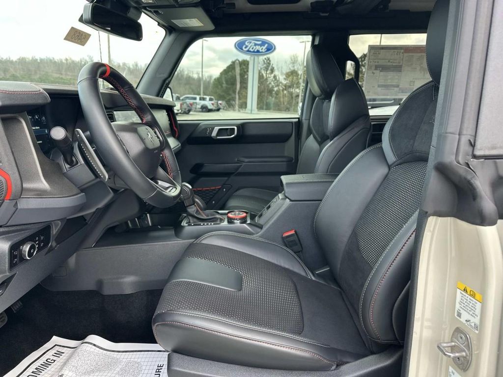 FORD BRONCO RAPTOR - 9