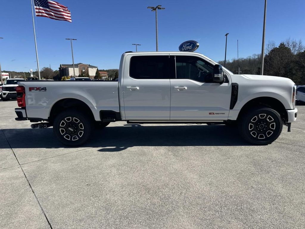 صورة 8 لـ 2026 FORD F-250 PLATINUM