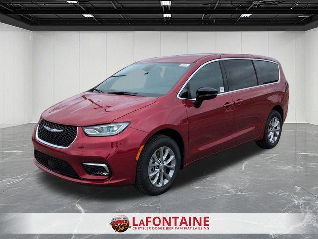 New 2026 Chrysler Pacifica Select