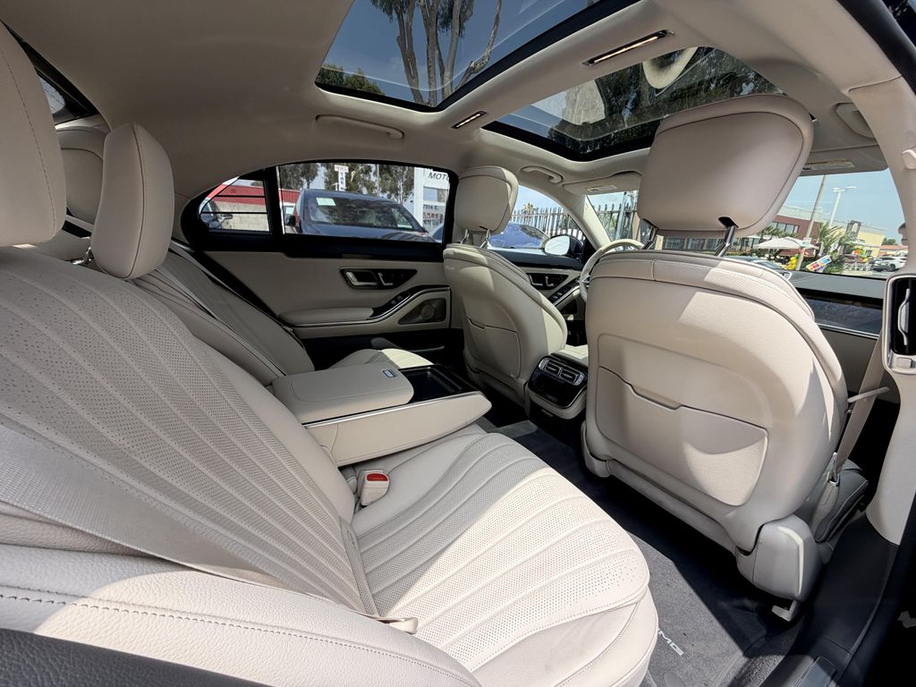 MERCEDES-BENZ S-CLASS - 9