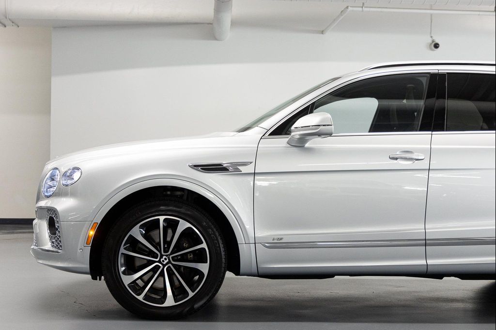 2021 Bentley BENTAYGA V8 缩略图 17