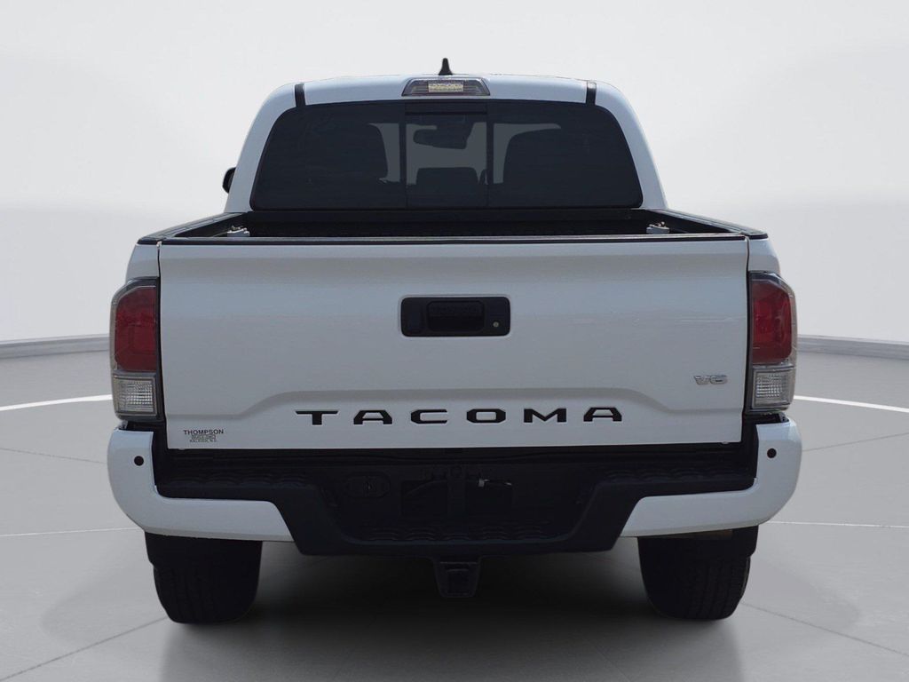 2022 Toyota TACOMA SR — фото 4