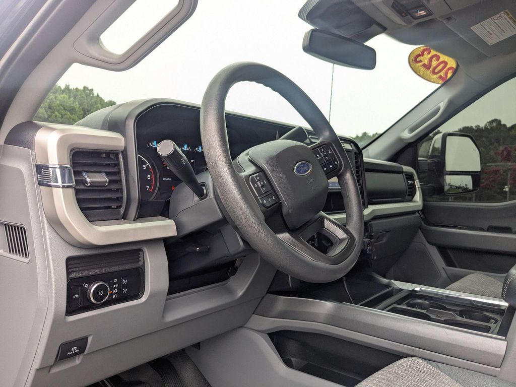 2023 FORD F-250 XLT 缩略图 13