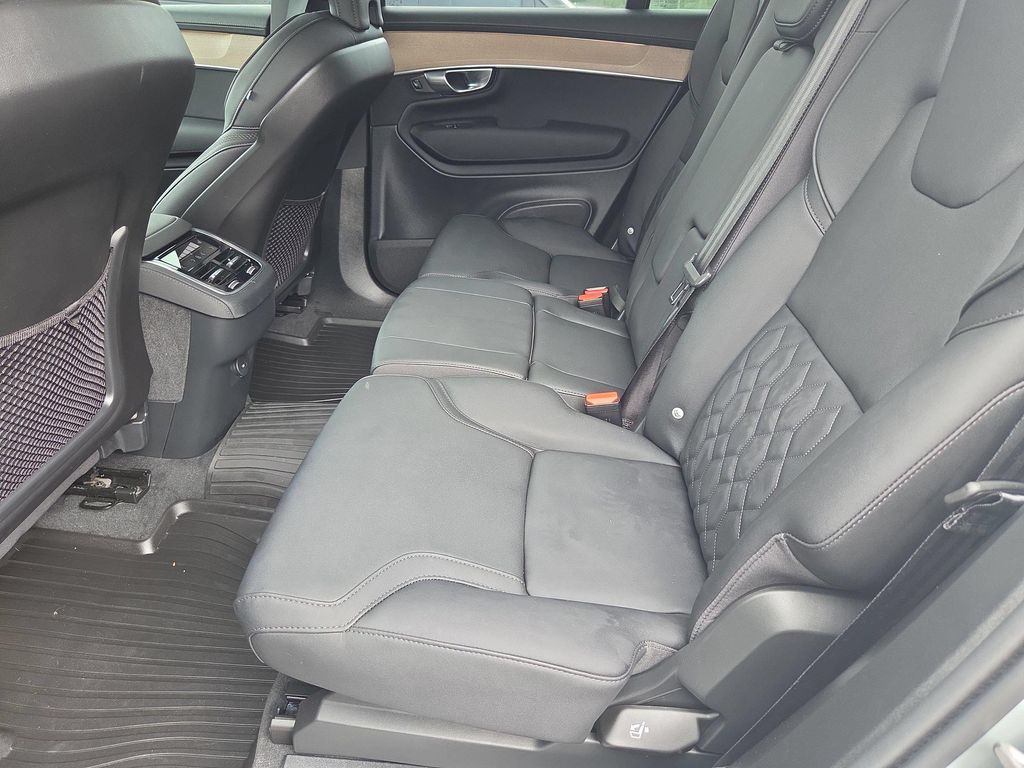 2025 Volvo XC90 B5 PLUS 7-SEATER 缩略图 23
