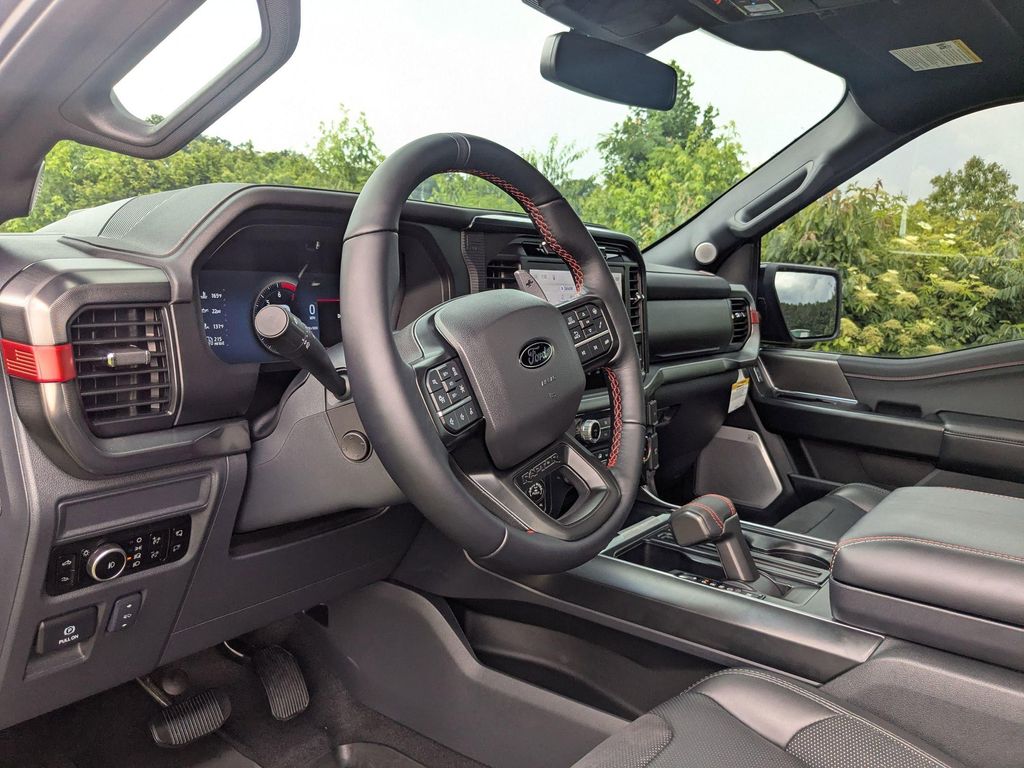 صورة مصغرة 14 لـ 2026 FORD F-150 RAPTOR