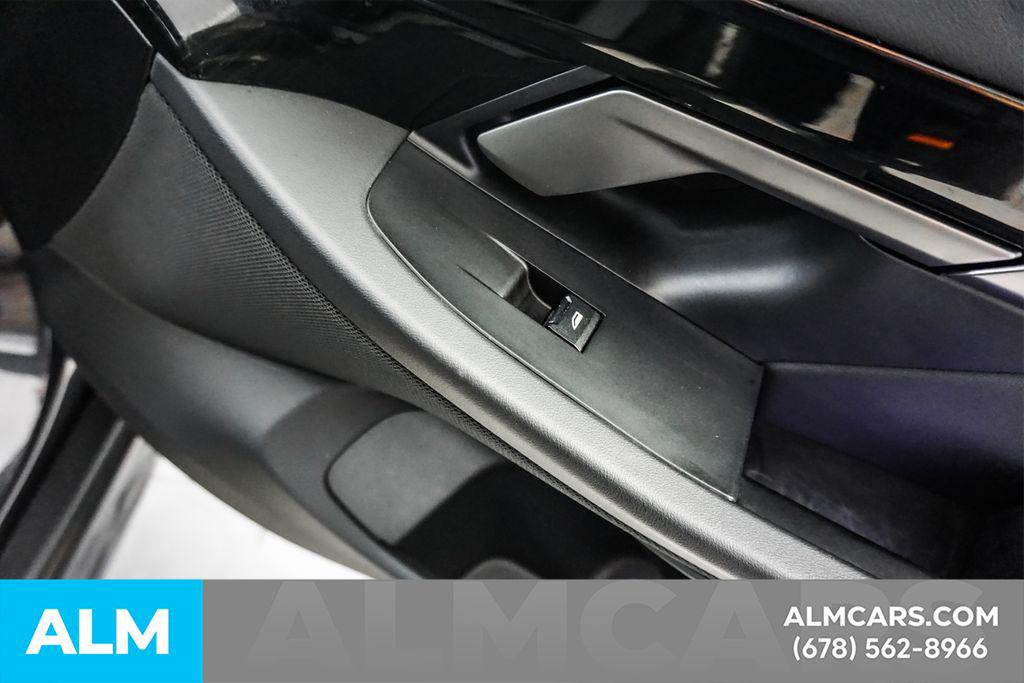 صورة مصغرة 41 لـ 2025 BMW 530 530I