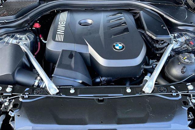 صورة 10 لـ 2024 BMW 530 I XDRIVE
