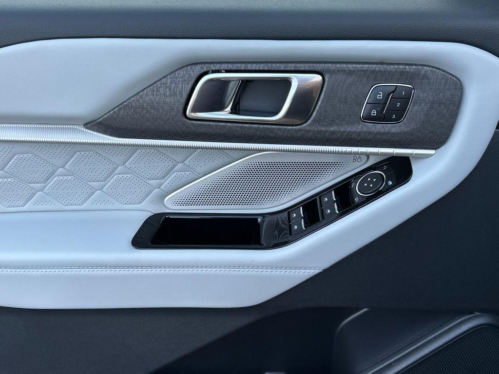 2026 FORD EXPLORER PLATINUM — фото 10