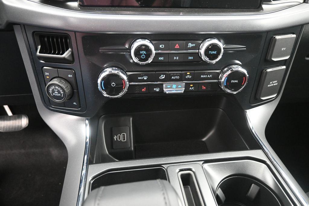 صورة 9 لـ 2026 FORD F-150 XLT