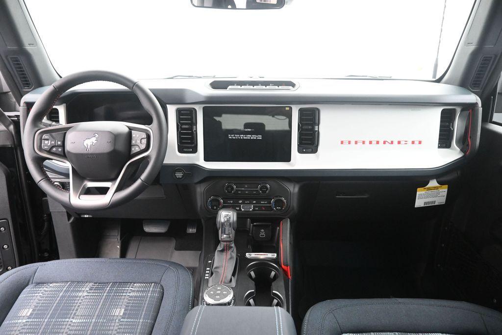 صورة مصغرة 25 لـ 2026 FORD BRONCO HERITAGE EDITION
