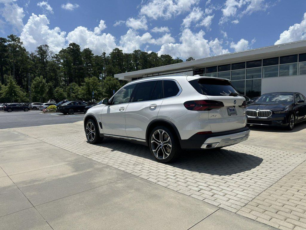 صورة 3 لـ 2026 BMW X5 PHEV XDRIVE50E