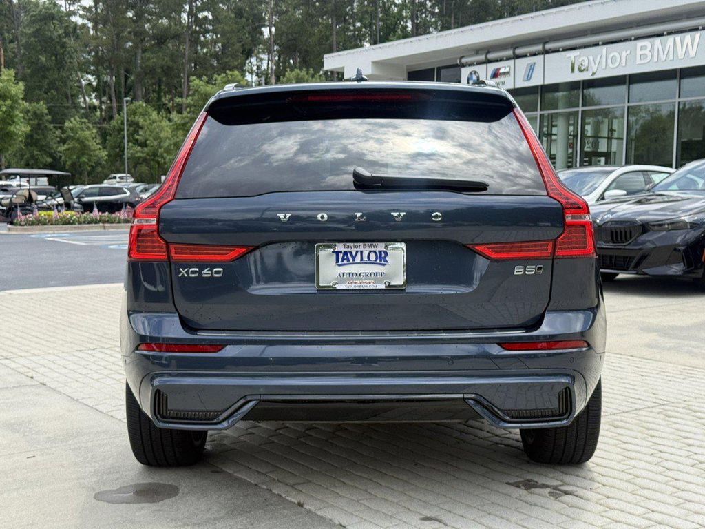 2025 Volvo XC60 B5 ULTRA 照片 5