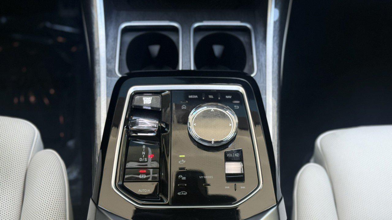 صورة مصغرة 28 لـ 2023 BMW 760 I XDRIVE