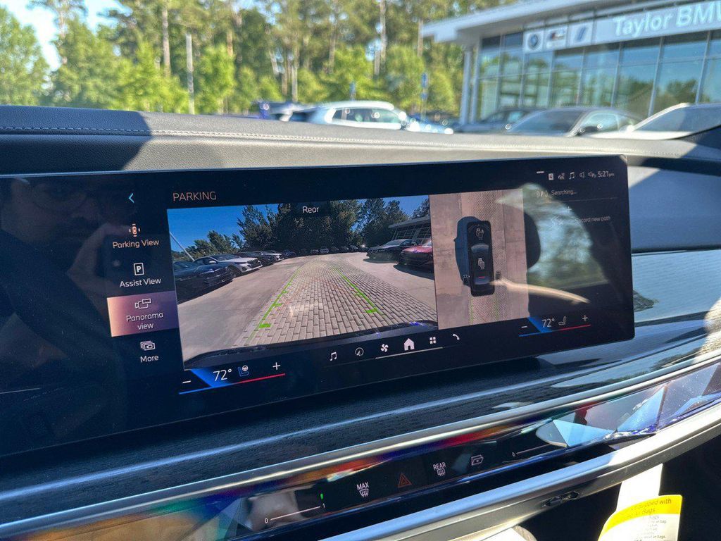 صورة مصغرة 14 لـ 2026 BMW I7 EDRIVE50