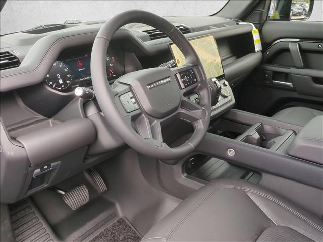 2026 LAND Rover DEFENDER P400 OUTBOUND thumbnail 8