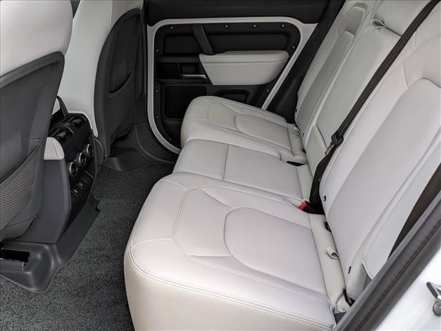 صورة 14 لـ 2025 LAND Rover DEFENDER 110 P500 X-DYNAMIC SE